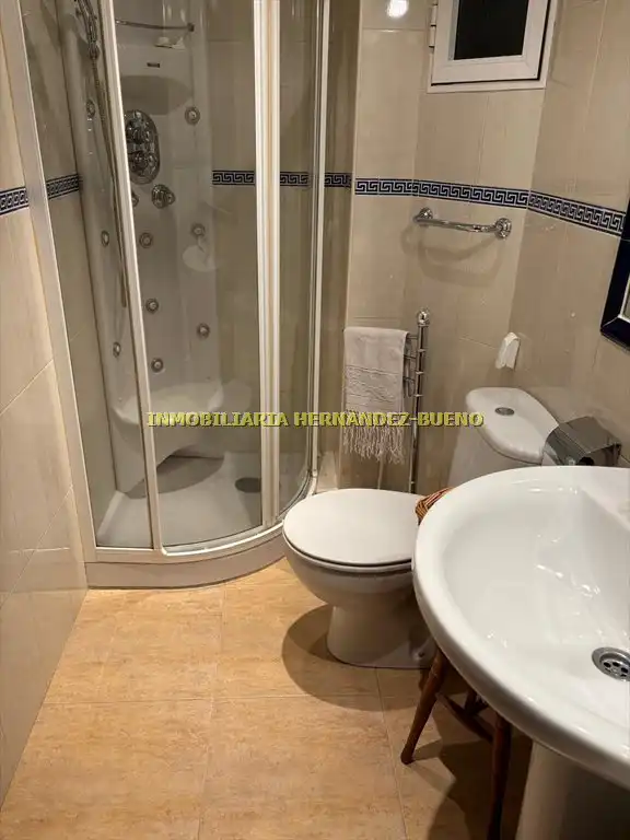 Badezimmer von Wohnung zum Verkauf in Salamanca mit Heizung und Terrasse