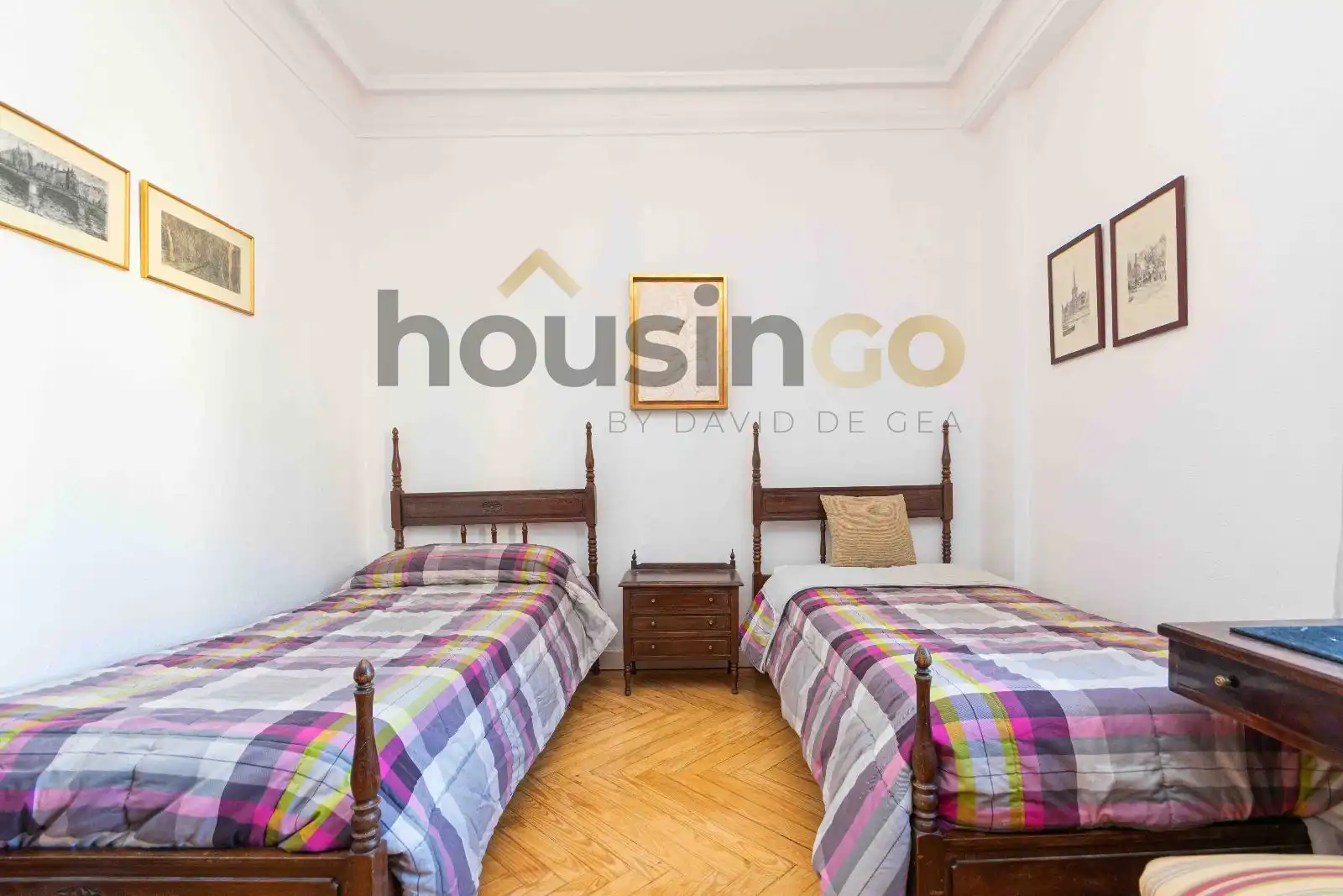 Bedroom of Flat for sale in Madrid  with Heating, Terrace and Storage room