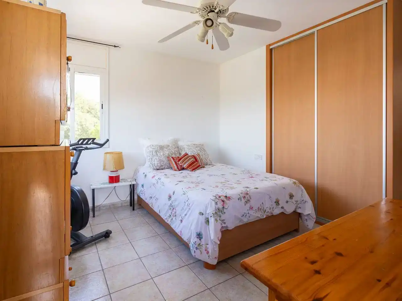 Habitación de Piso en venta en Cerdanyola del Vallès con Aire acondicionado, Jardín privado y Trastero
