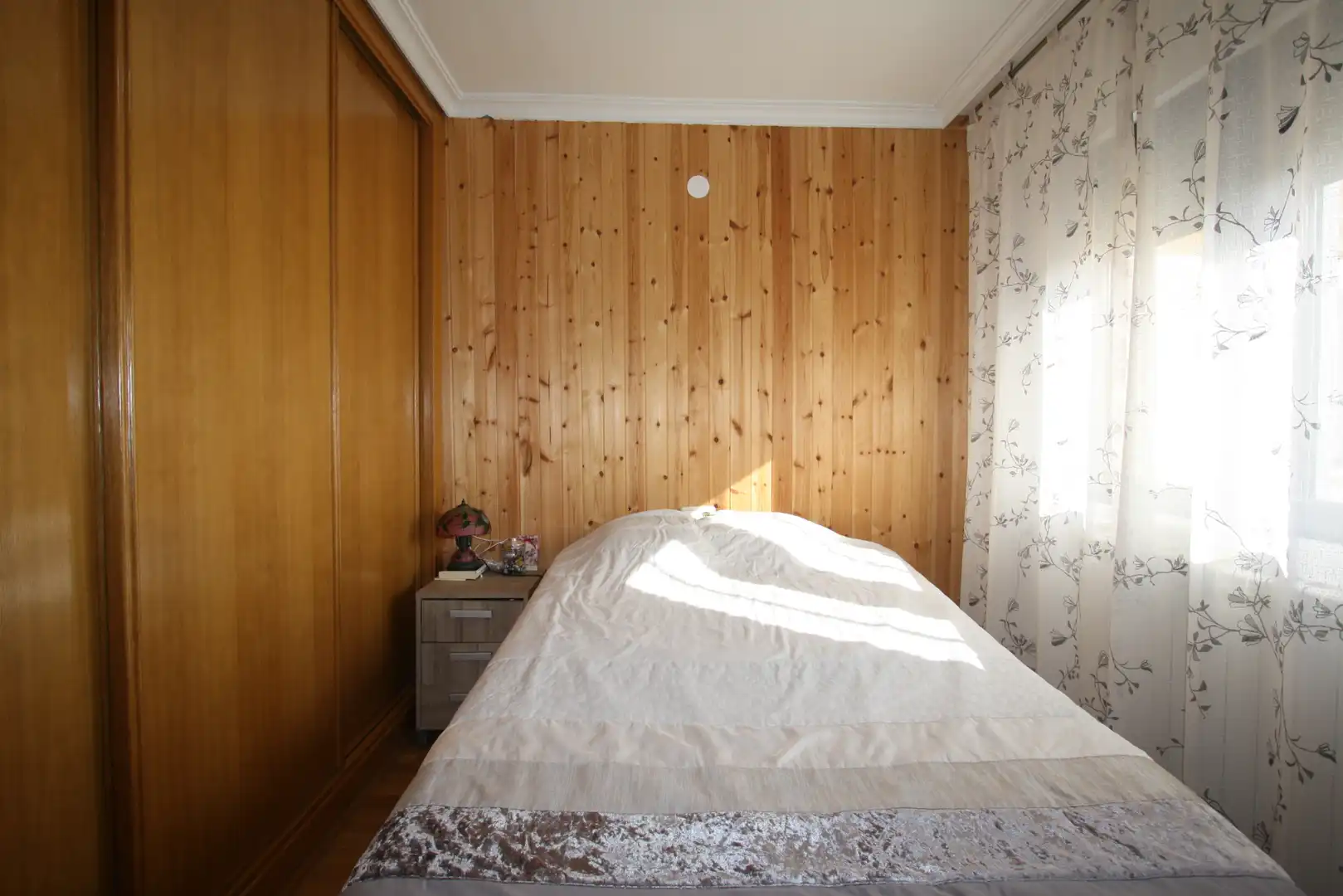Habitación de Casa adosada en venta en Albacete con Aire acondicionado, Calefacción y Terraza