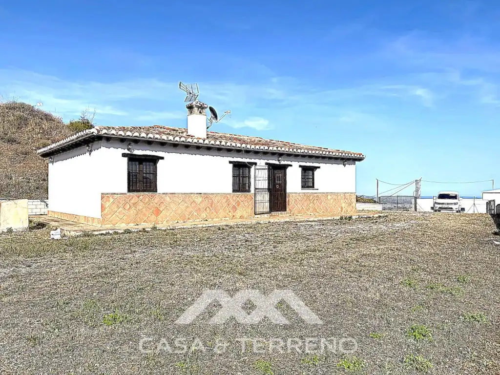 Vista exterior de Casa o xalet de lloguer en Almáchar amb Aire condicionat, Terrassa i Rentadora