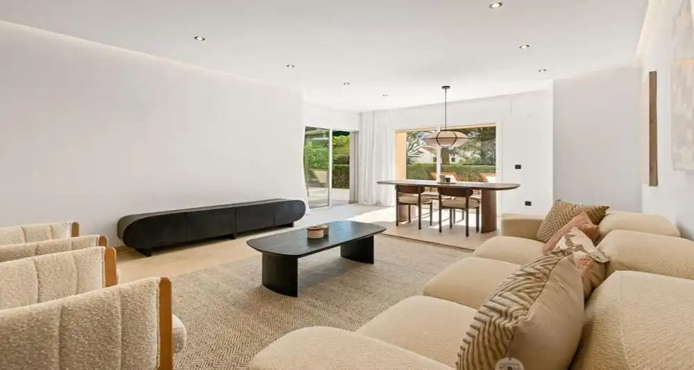 Home with pool for sale in Nueva Andalucía, imagen 9