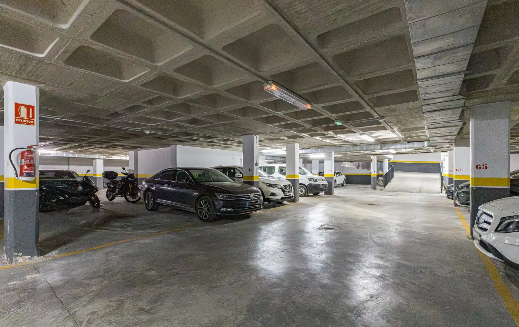 Parking de Piso en venta en Murcia con Aire acondicionado, Trastero y Balcón