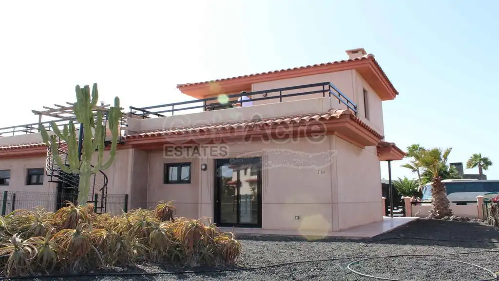 Vista exterior de Casa o chalet en venta en La Oliva