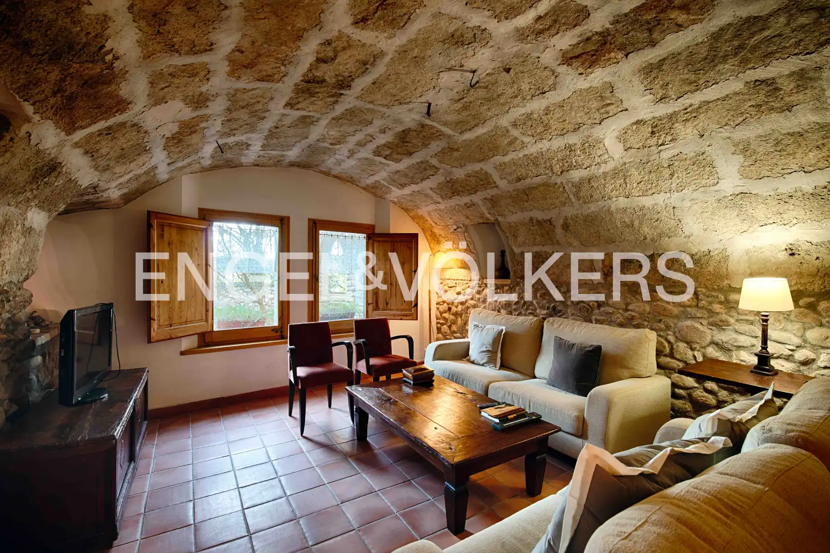 Sala de estar de Casa adosada en venta en Cabanelles con Calefacción, Jardín privado y Terraza