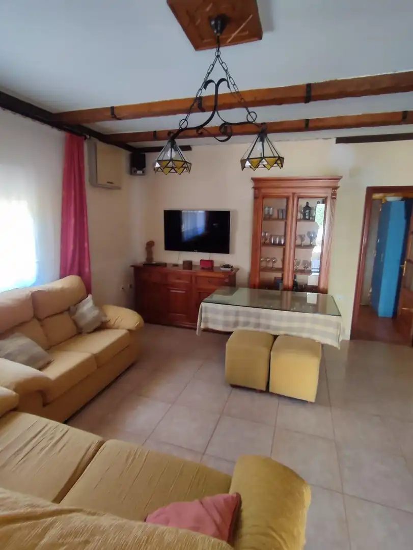 Chalet con piscina en venta en La Carlota, imagen 6