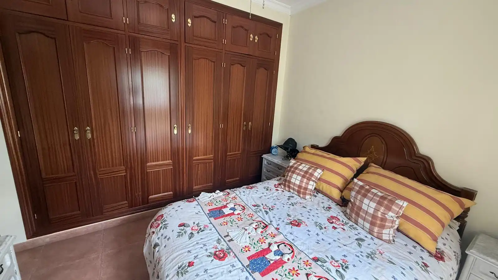 Schlafzimmer von Haus oder Chalet zum Verkauf in El Puerto de Santa María mit Klimaanlage, Privatgarten und Abstellraum