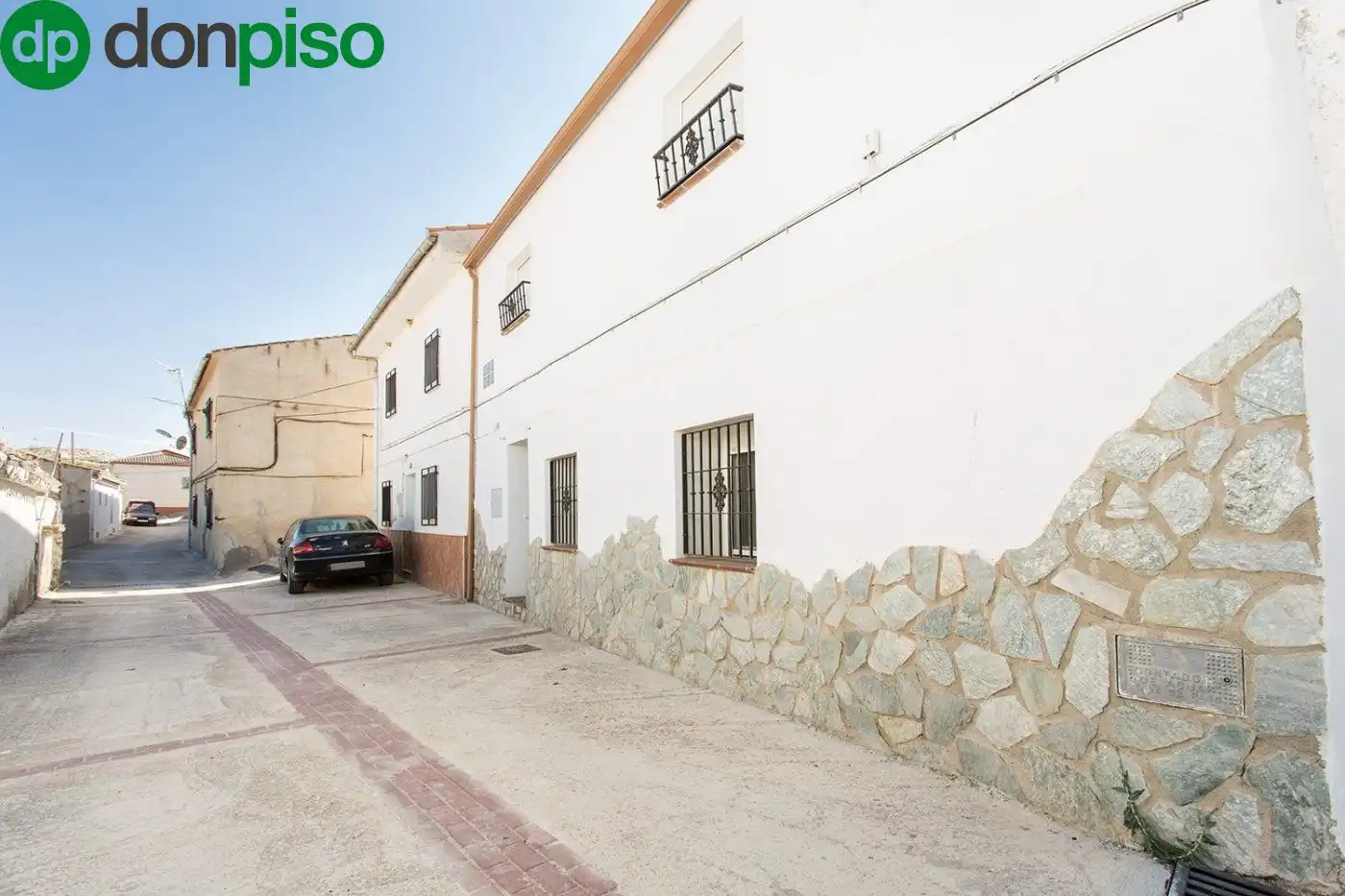 Vista exterior de Casa o chalet en venta en Alamedilla con Parquet y Terraza