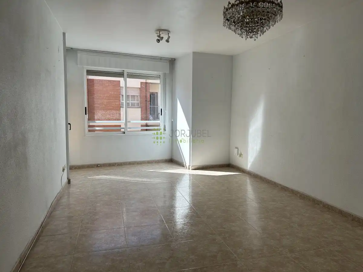 Piso en venta en Tarrega monteblanco, Ensanche - Parque del Oeste
