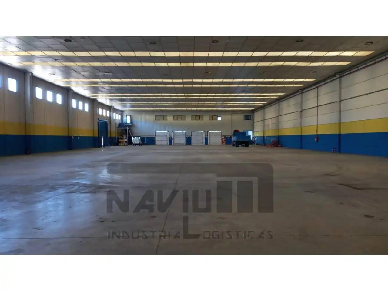 Industrial building to rent in Barrio de la Estación, imagen 4