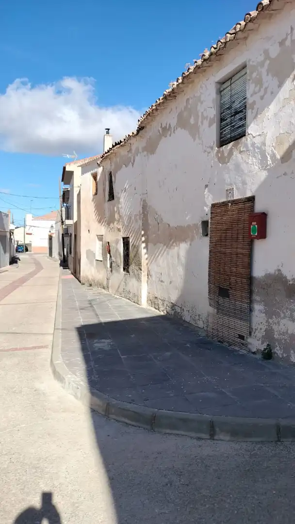 Se vende en Cacin casa para reformar, imatge 3