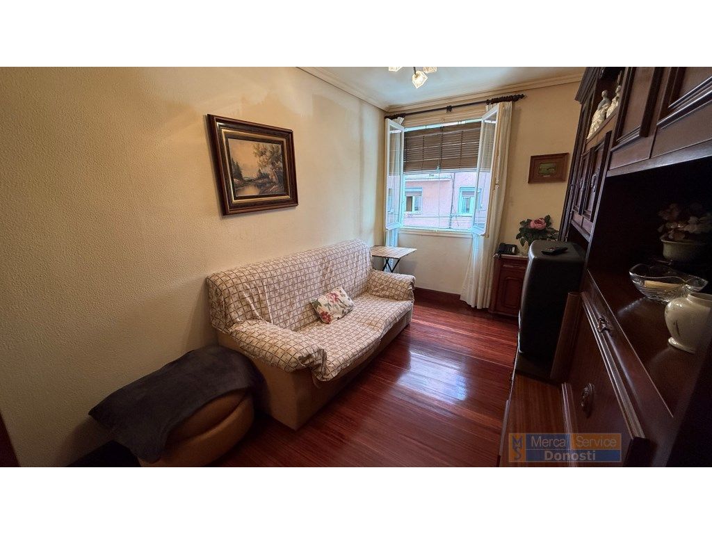 Bedroom of Flat for sale in Pasaia