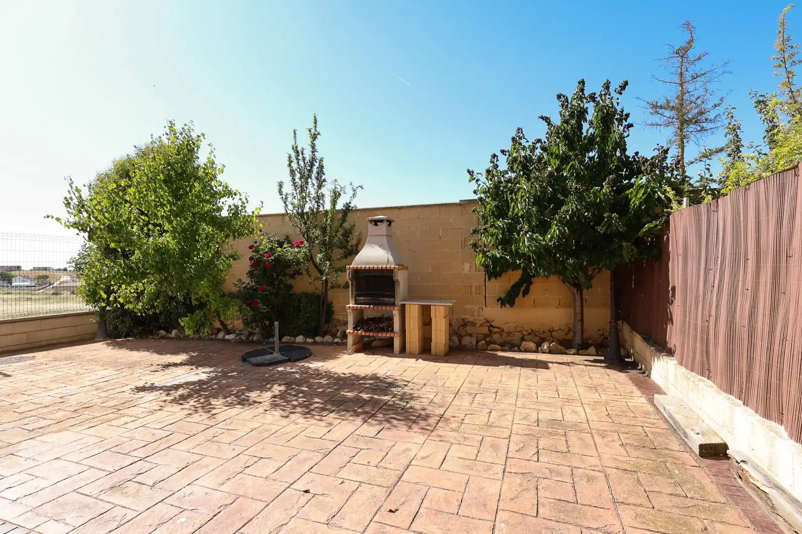 Garden of Houses for sale in Yebes  with Heating