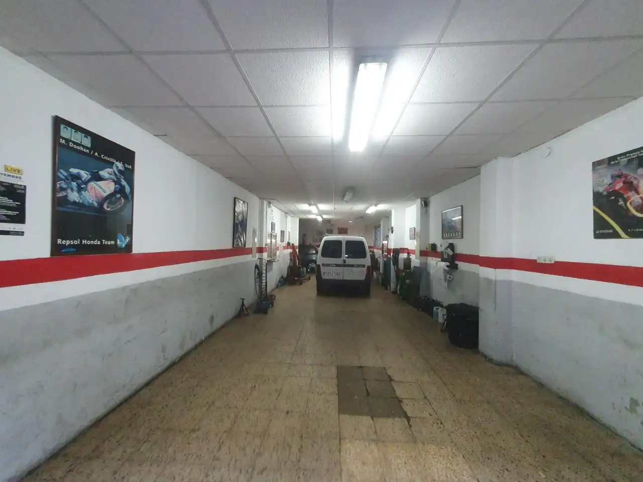 Local comercial en venda a Carrer Reial, imagen 2