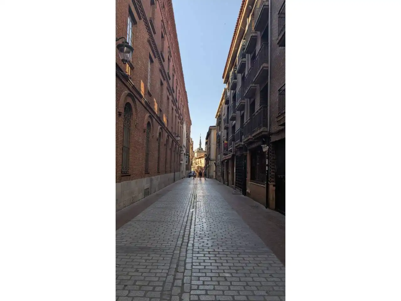 Vista exterior de Piso en venta en León Capital  con Calefacción, Parquet y Trastero