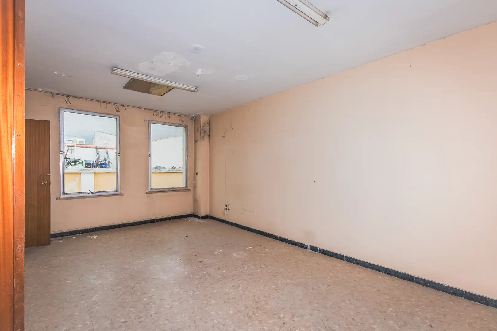 Oficina en venta en C/ Donoso Cortéss, Casco Antiguo