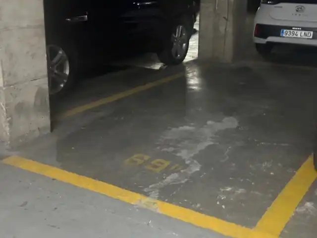 Parking de Garaje en venta en Barcelona con Alarma