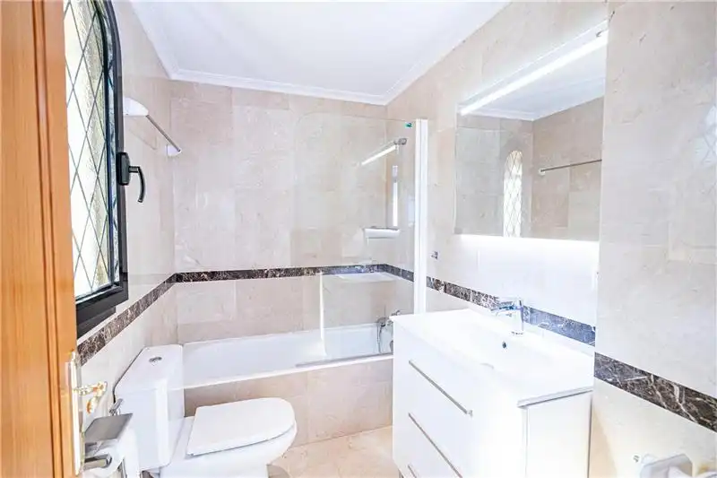 Chalet con piscina en alquiler en Badia Blava - Badia Gran - Tolleric, imagen 9