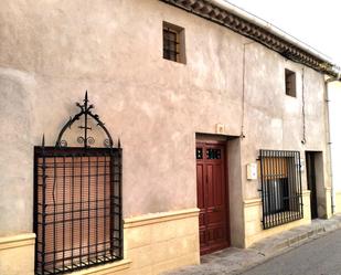 Vista exterior de Casa o xalet en venda en El Bonillo amb Jardí privat, Terrassa i Traster