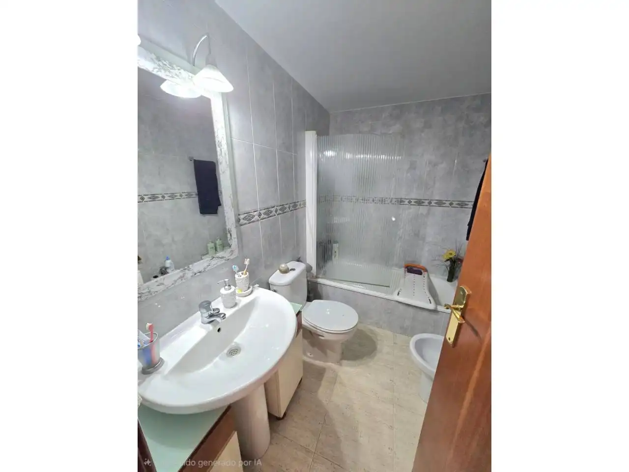 Baño de Piso en venta en Salt con Calefacción, Terraza y Trastero
