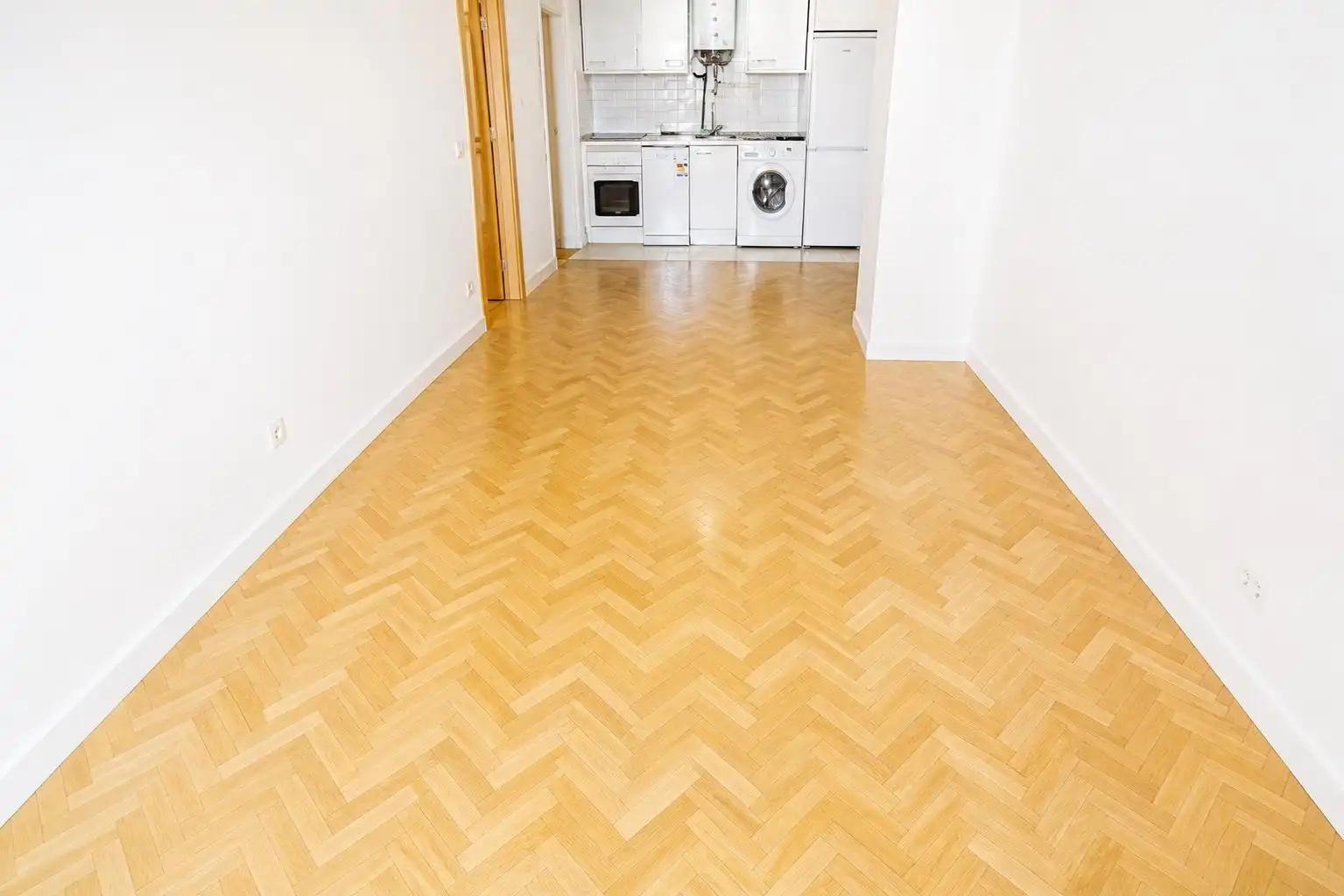 Bedroom of Flat for sale in Madrid  with Air Conditioner, Heating and Parquet flooring