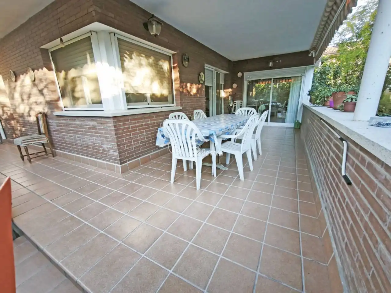Casa aparellada amb jardí en venda a Avenida Lluís Companys, imagen 12