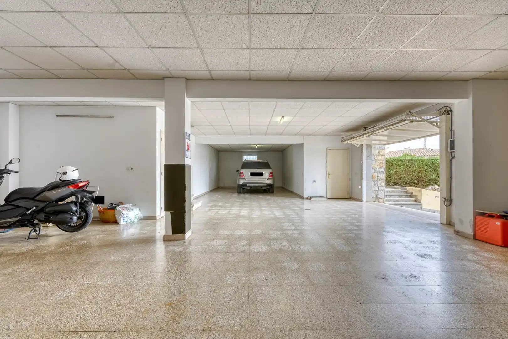 Parking de Casa o chalet en venta en Figueres con Aire acondicionado, Jardín privado y Terraza