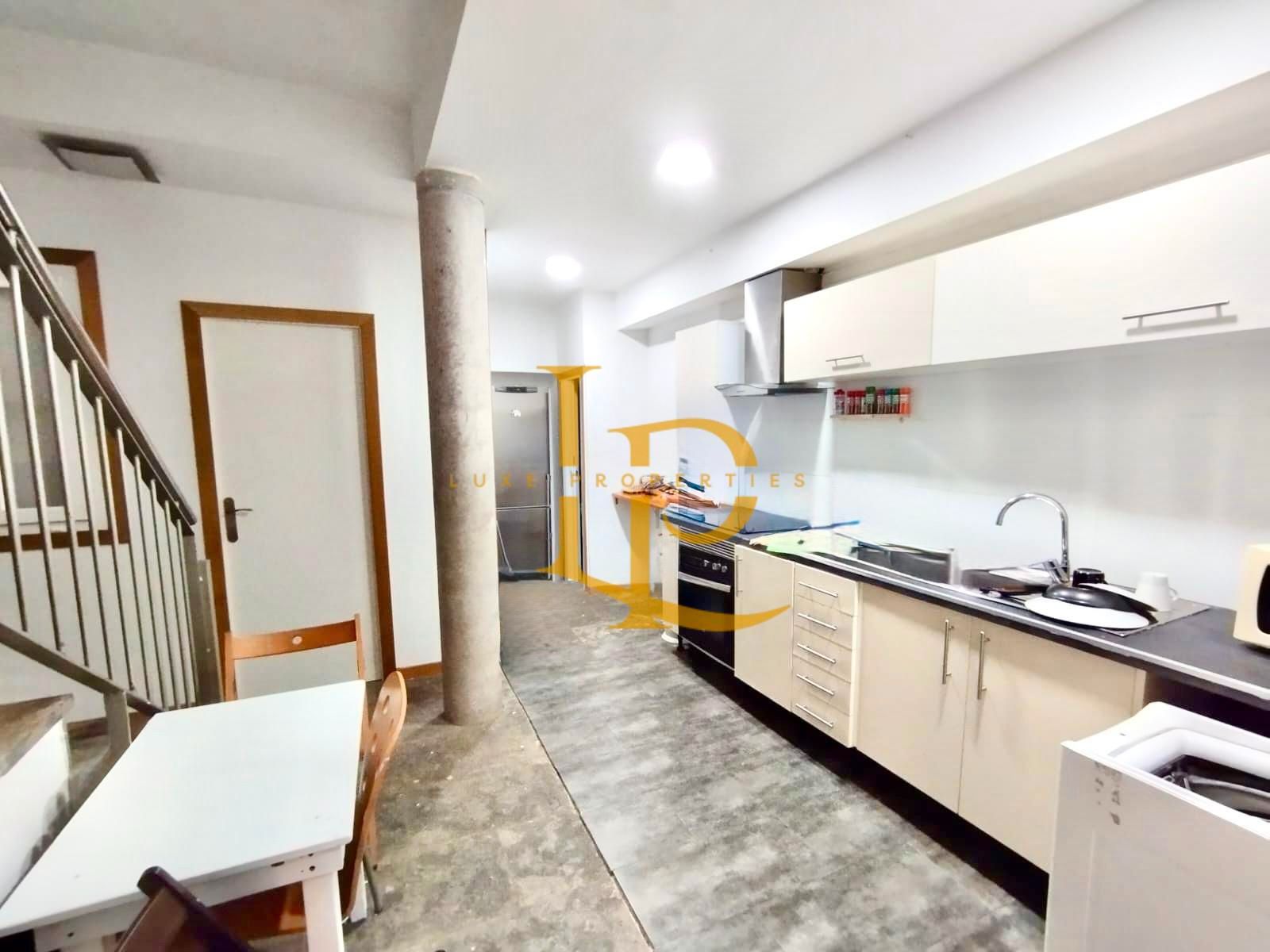 Kitchen of House or chalet for sale in  Barcelona Capital  with Heating, Private garden and Storage room