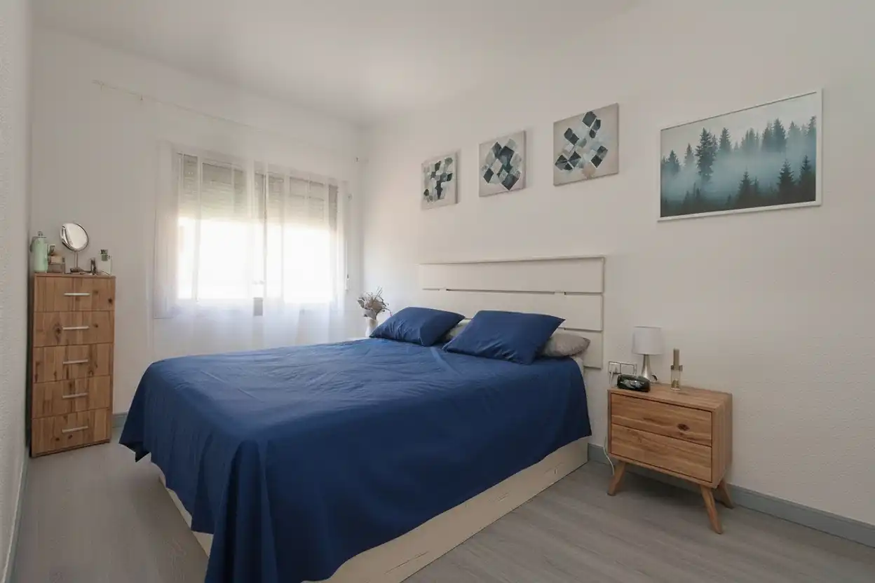 Habitación de Piso en venta en L'Hospitalet de Llobregat con Calefacción y Balcón