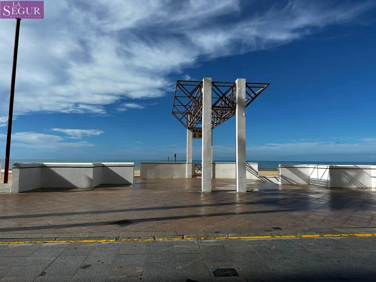 Exterior view of Garage for sale in Cádiz