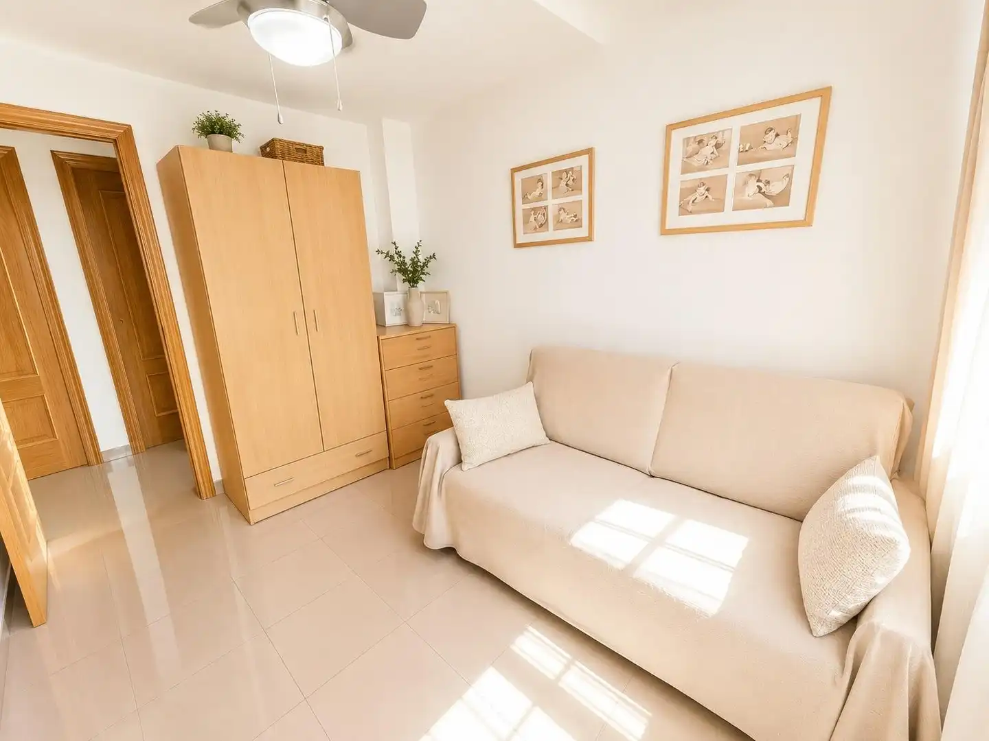 Sala de estar de Casa o chalet en venta en Murcia con Aire acondicionado, Calefacción y Jardín privado