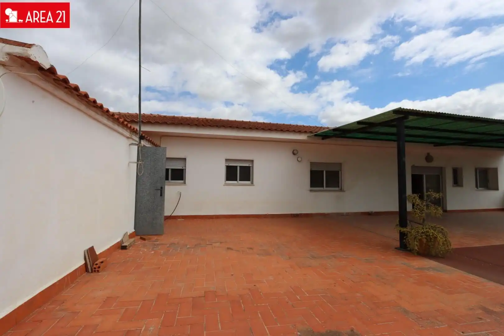 Edificio en venta en Núcleo Urbano
