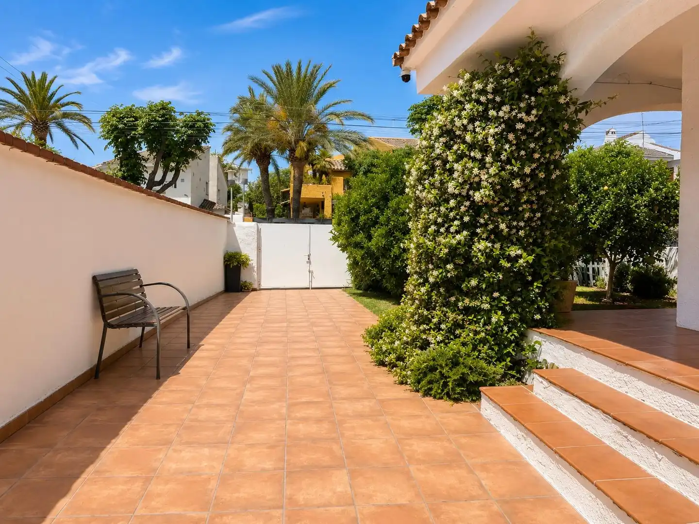 Terrassa de Casa adosada en venda en Cambrils amb Aire condicionat, Calefacció i Jardí privat