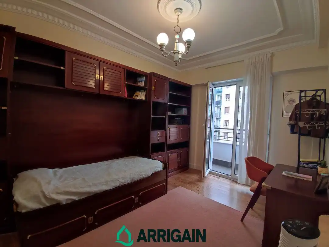 Piso de alquiler en Gros