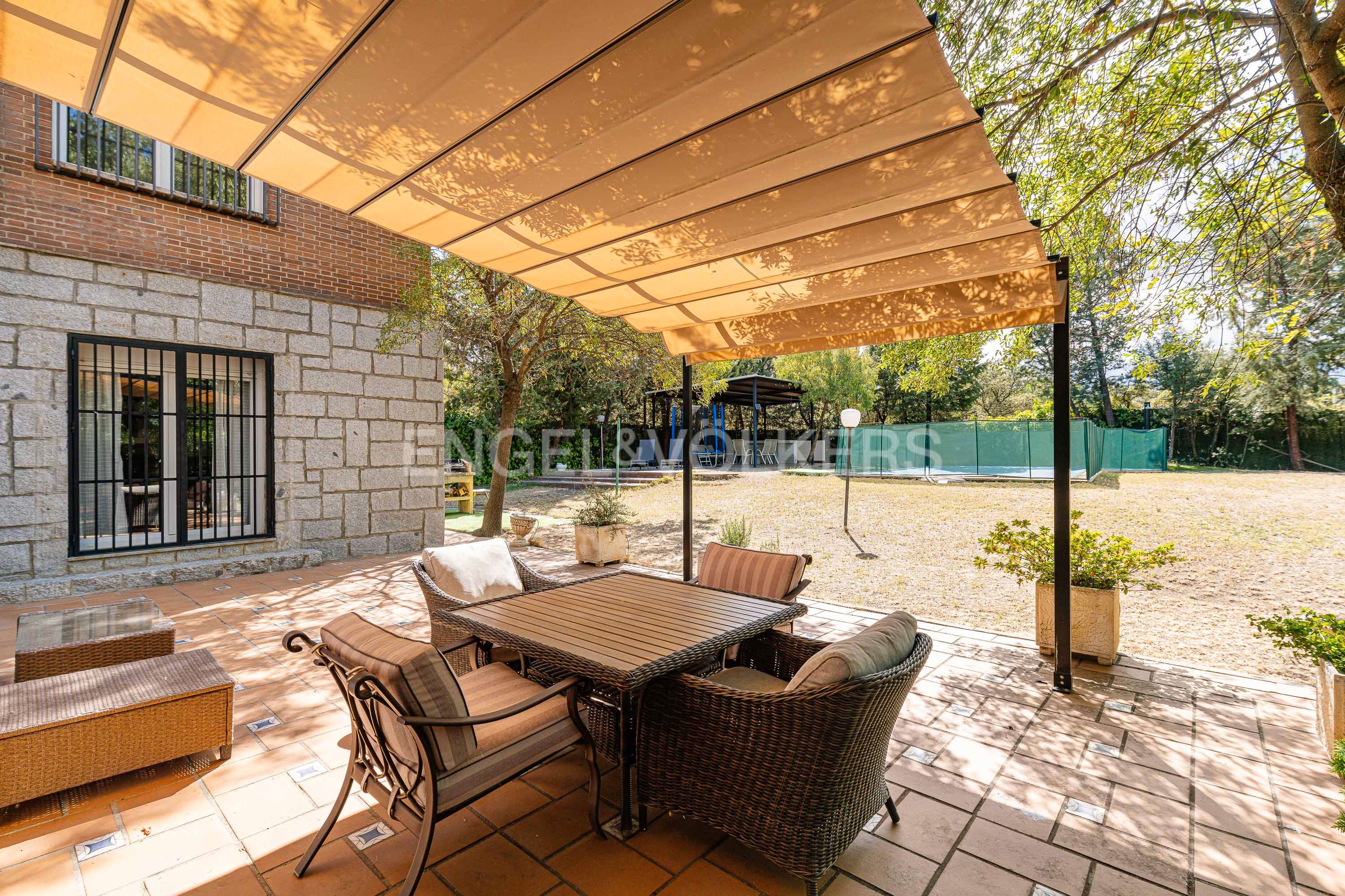 Terrace of House or chalet to rent in Alpedrete  with Air Conditioner, Heating and Private garden