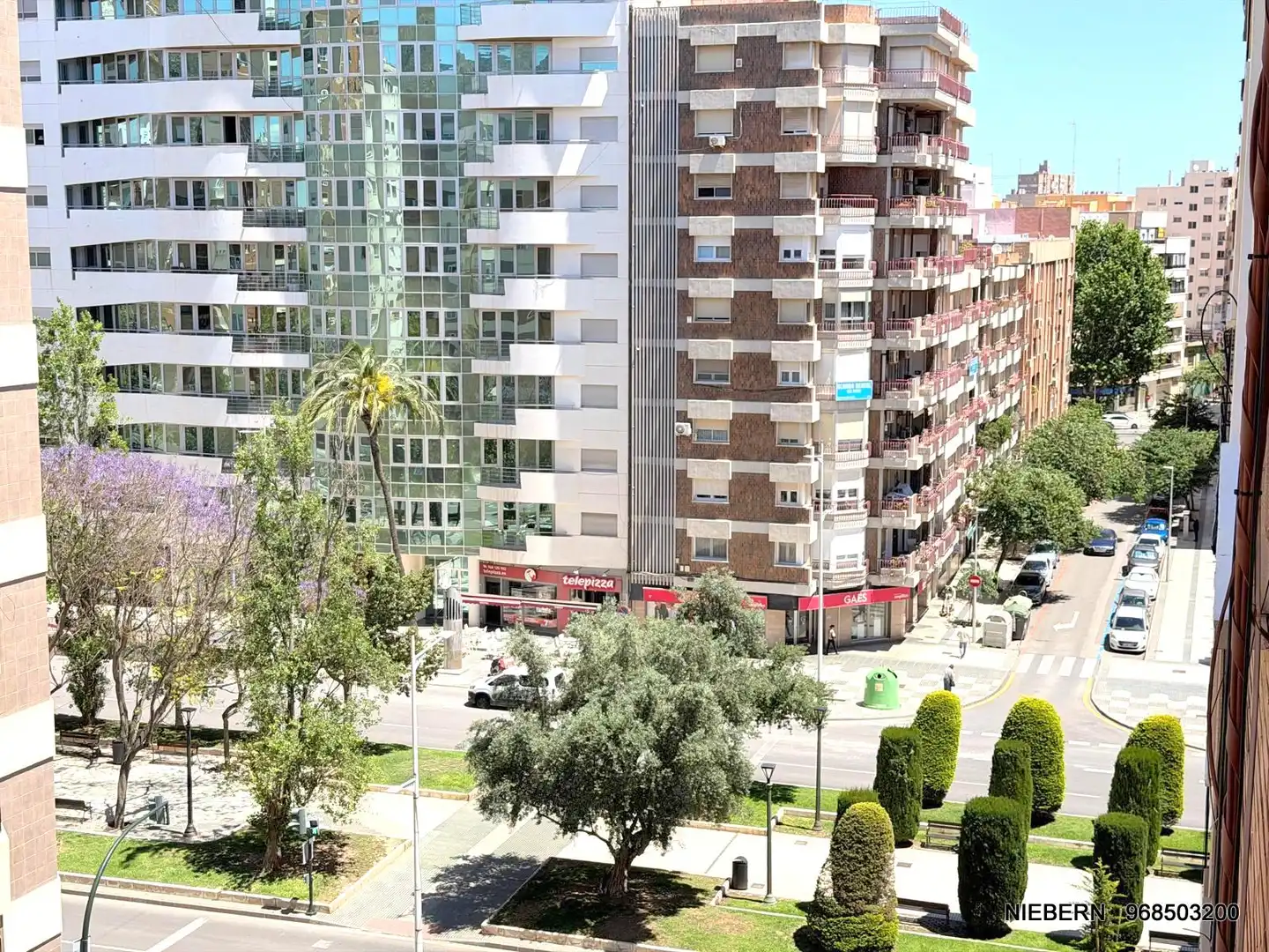Vista exterior de Piso de alquiler en Cartagena con Aire acondicionado, Parquet y Amueblado