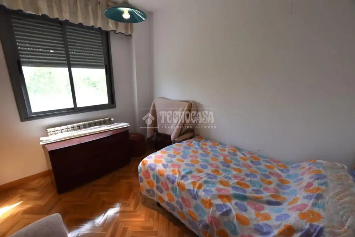 Bedroom of Flat for sale in Getafe  with Air Conditioner, Heating and Parquet flooring