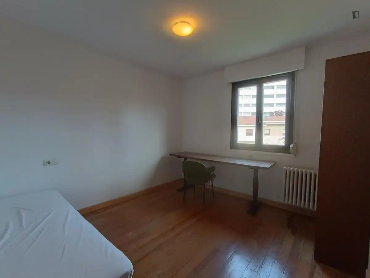 Room in 1º Ensanche