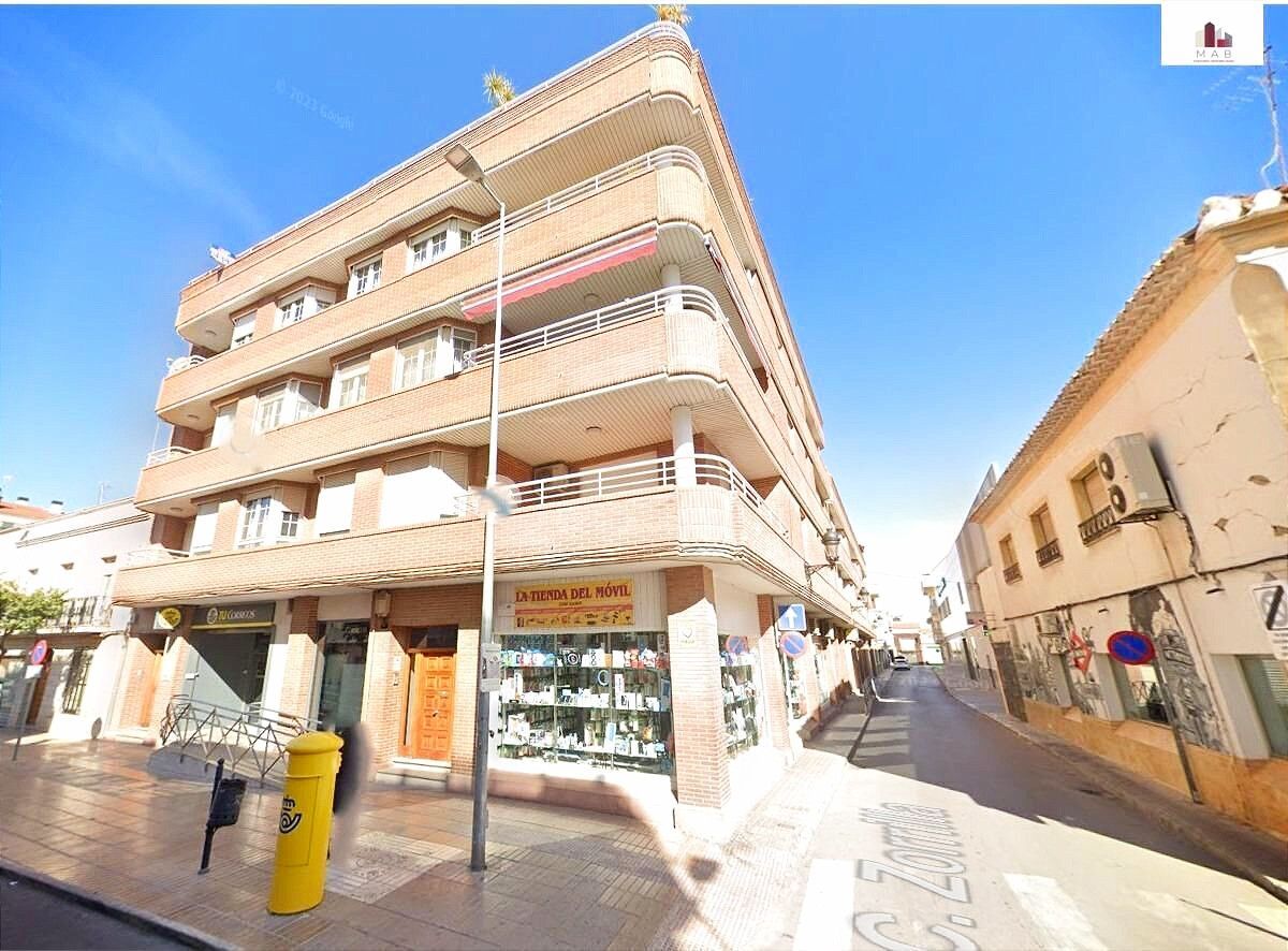 Exterior view of Flat for sale in Tomelloso  with Air Conditioner and Terrace