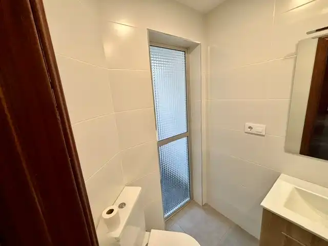Bathroom of Flat for rent in L'Hospitalet de Llobregat  with Air Conditioner, Heating and Balcony