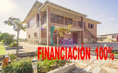 Exterior view of House or chalet for sale in Escalona  with Air Conditioner, Terrace and Balcony