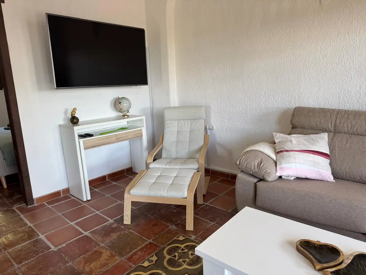 Living room of Country homes for sale in Vélez-Málaga  with Air Conditioner, Heating and Private garden