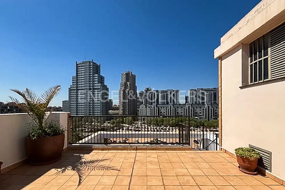 Terrassa de Àtic de lloguer en Valencia amb Aire condicionat, Calefacció i Terrassa