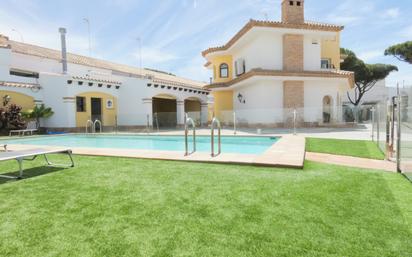 Swimming pool of House or chalet for sale in Chiclana de la Frontera  with Air Conditioner, Private garden and Terrace