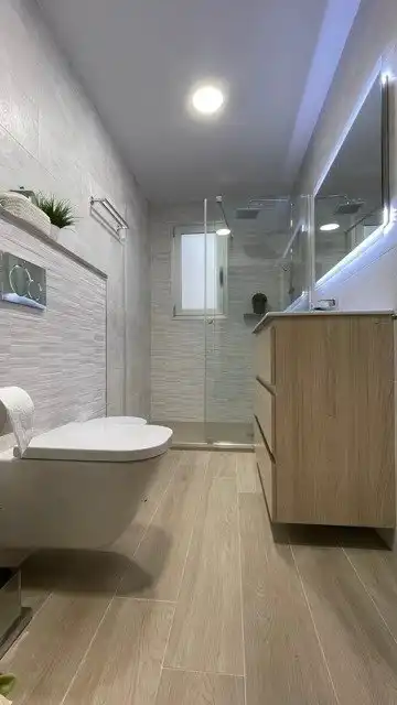 Bathroom of Apartments for rent in Benidorm  with Air Conditioner, Terrace and Furnished