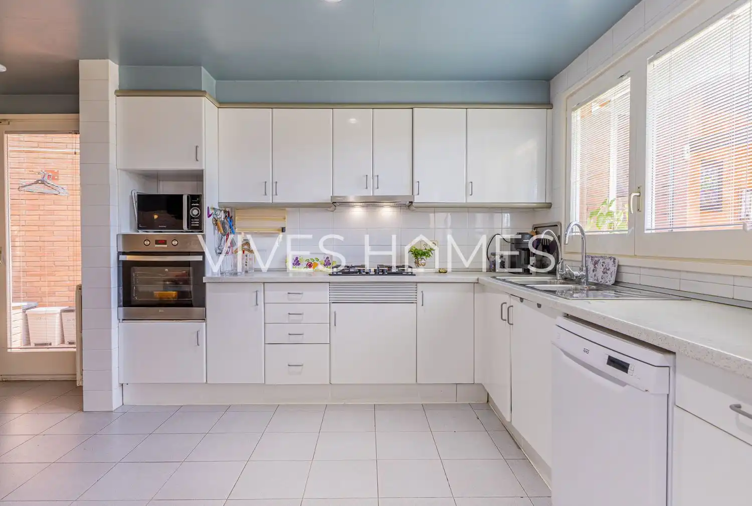Kitchen of Houses for sale in Sant Vicenç de Montalt  with Air Conditioner, Heating and Private garden