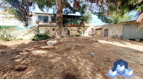 CASA EN LA HOYA