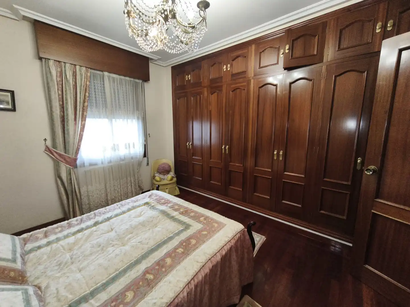 Bedroom of Houses for sale in Ourense Capital   with Heating, Private garden and Parquet flooring