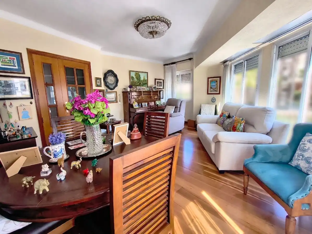 Piso con ascensor en venta en Avinguda d'Aguilera