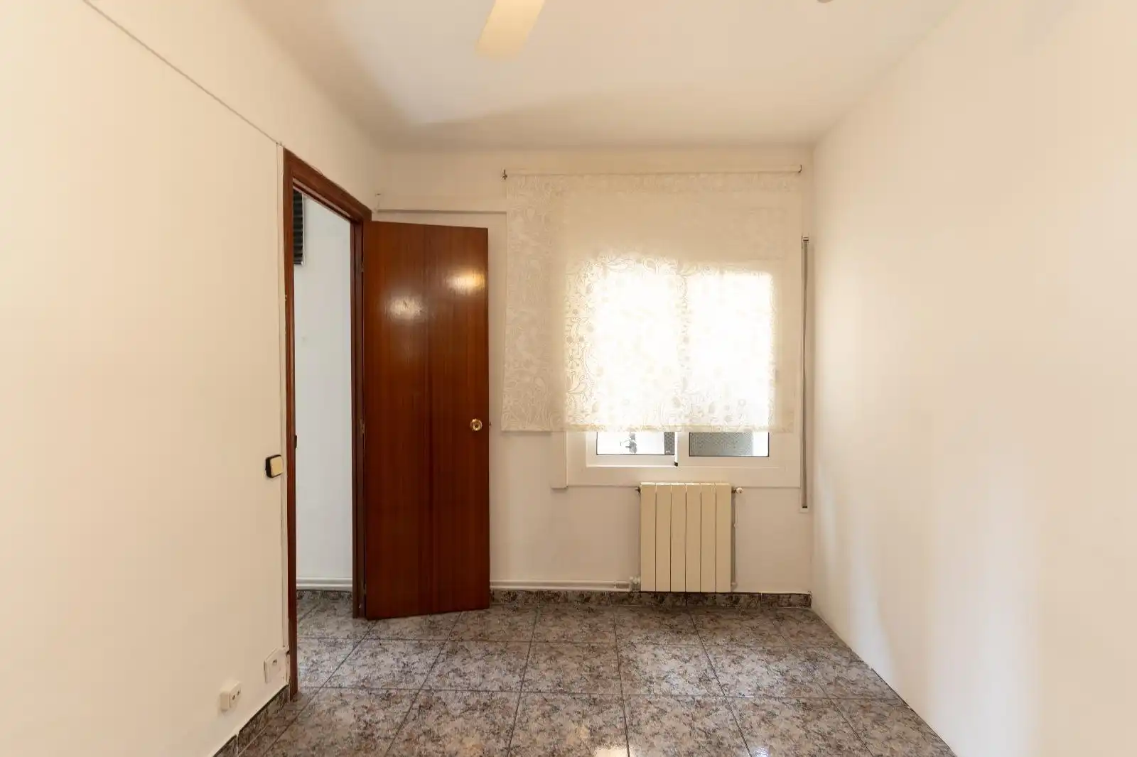 Habitación de Apartamento en venta en L'Hospitalet de Llobregat con Aire acondicionado y Calefacción